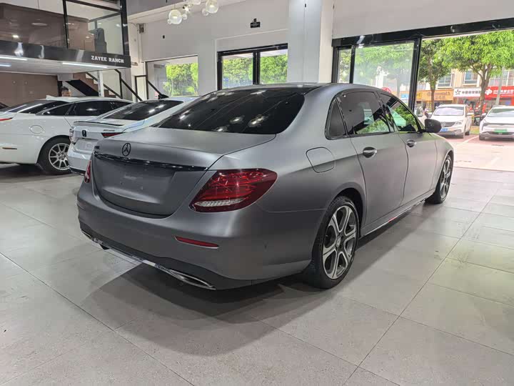 Mercedes-Benz E-Class 2016 E 300 L — фото 10