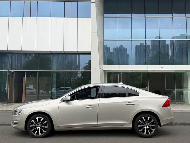 Volvo S60 2019 S 60 L T 3 — фото 4