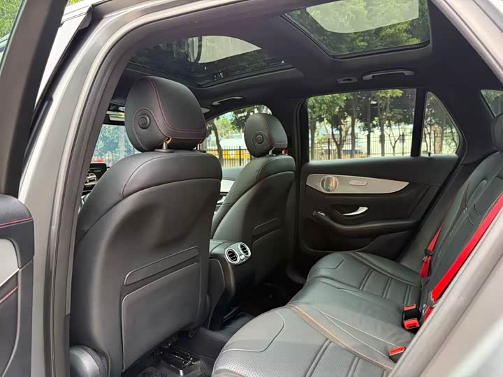 Mercedes-Benz GLC 2017 AMG GLC 43 4 MATIC — фото 34
