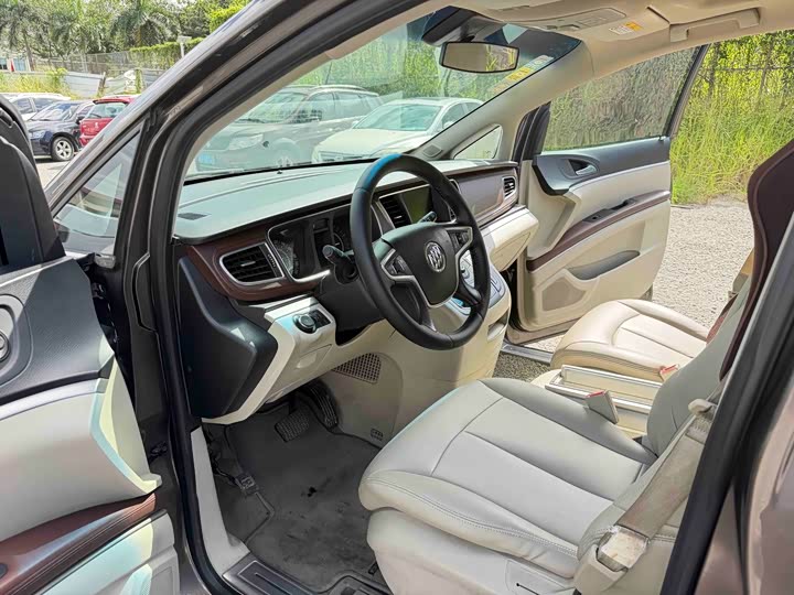 Buick GL8 25S комфорт V — фото 9