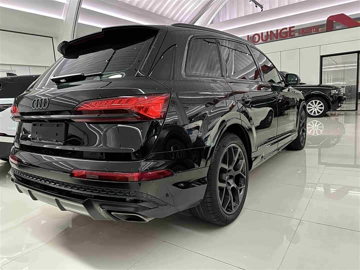 Audi Q7 2024 45 TFSI quattro S line — фото 22