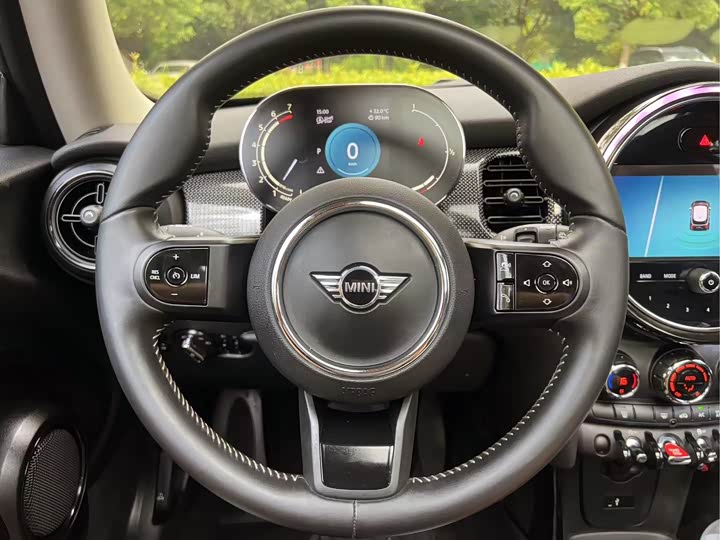 MINI Hatch — фото 12