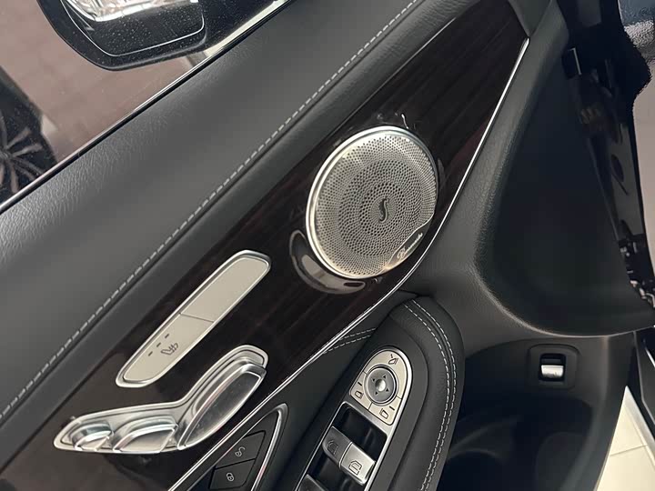 Mercedes-Benz GLC 260 4MATIC динамик — фото 10