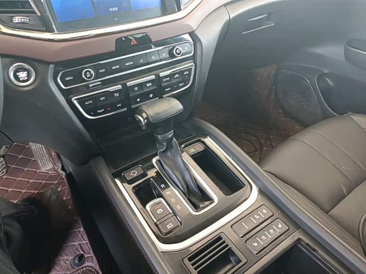 Trumpchi GS8 2017 320 T 2 WD ( ) — фото 14