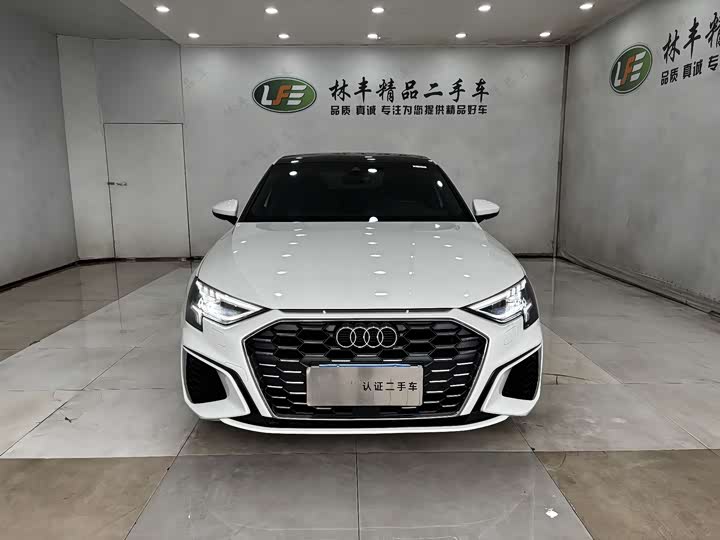 Audi A3 2021 A 3 L Limousine 35 TFSI Sport — фото 2