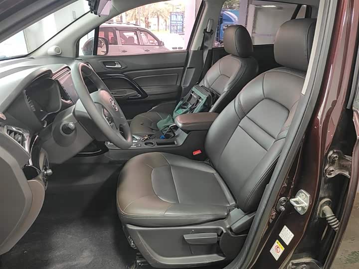 Trumpchi GS4 2017 235 T AT 2 WD — фото 15