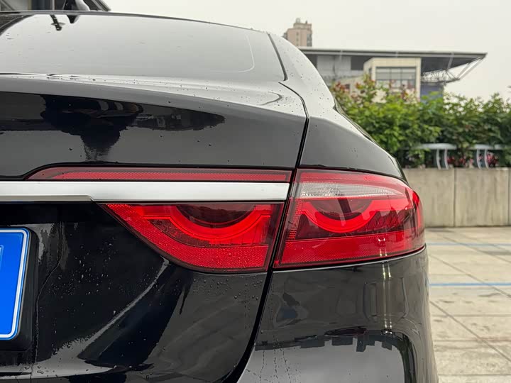 Jaguar XFL 2024 2.0 T P 250 2 WD — фото 21