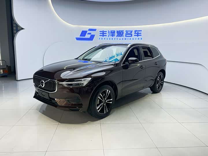Volvo XC60 2019 T 5 4 WD V — фото 1