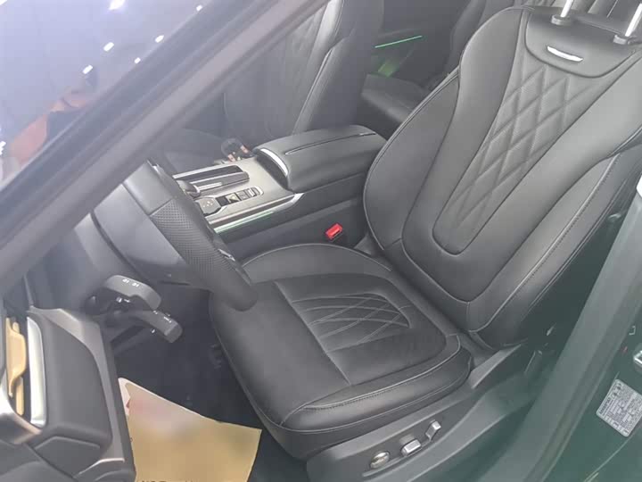 Hongqi HS7 PHEV 2024 2.0 T PHEV 4 WD 6 — фото 15
