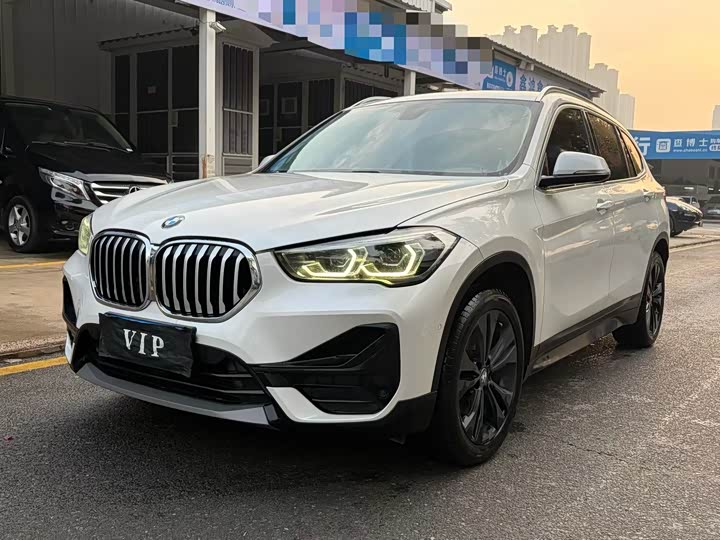 BMW X1 2020 s Drive 20 Li — фото 1