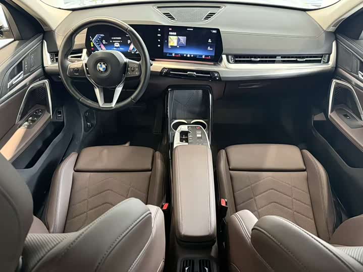 BMW X2 2024 s Drive 25i M — фото 10