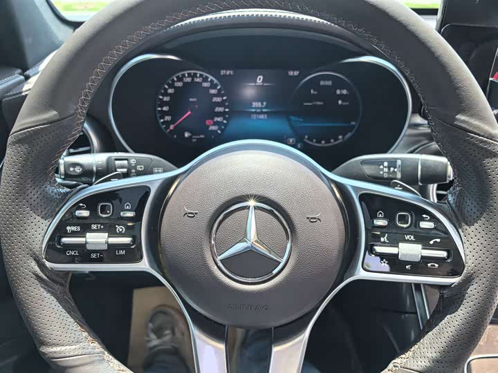 Mercedes-Benz GLC 2020 GLC 300 L 4 MATIC — фото 13