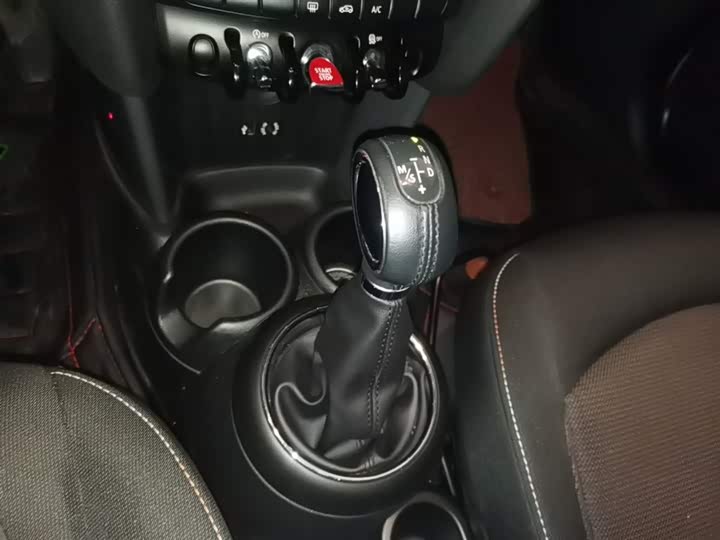 MINI Hatch — фото 14
