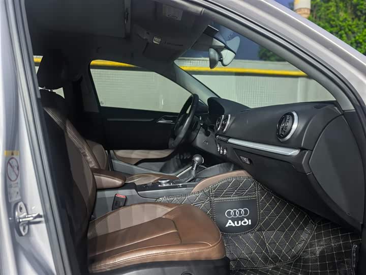 Audi A3 2014 Limousine 35 TFSI ATLuxury — фото 9