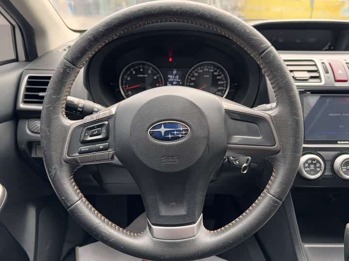 Subaru XV 2015 2.0i — фото 9