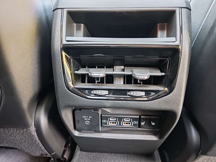 Jeep Grand Cherokee 4xe — фото 11