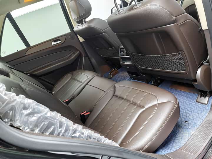 Mercedes-Benz GLE 2019 GLE 320 4 MATIC Luxury — фото 11