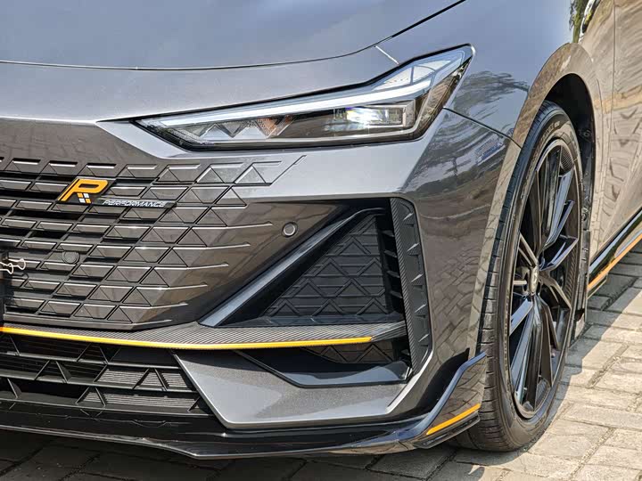 Changan UNI-V 2023 1.5 T — фото 7