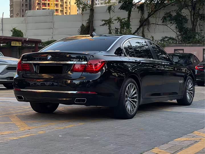 BMW 7-Series 2013 750 Li x Drive — фото 11