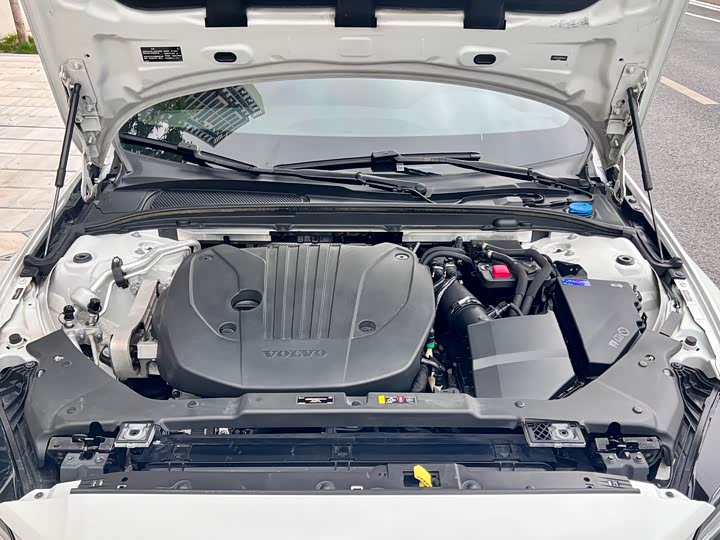 Volvo S60 2022 B 4 — фото 15