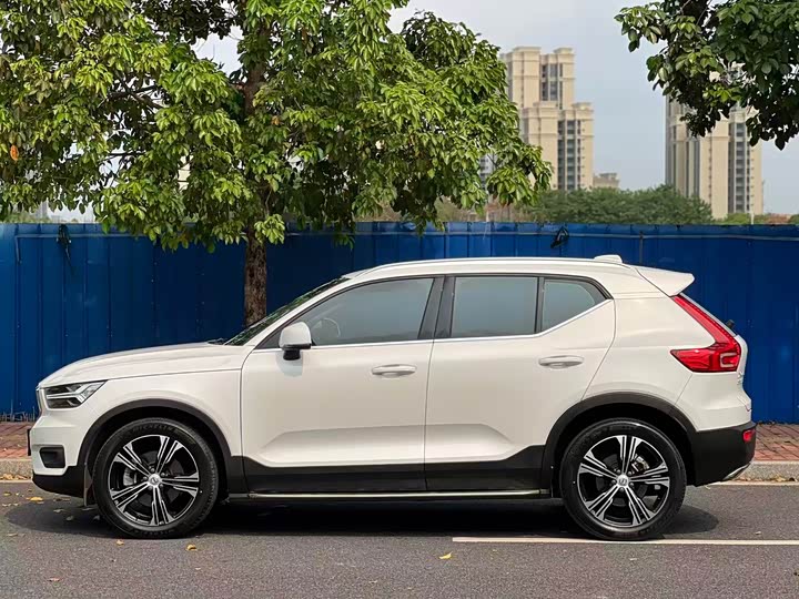 Volvo XC40 2020 T 4 WD — фото 6