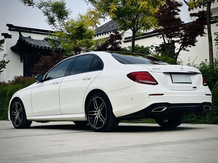 Mercedes-Benz E-Class 2017 E 300 Sport — фото 4