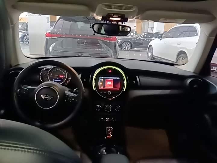 MINI Hatch — фото 10