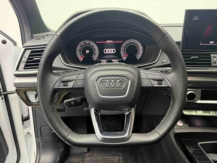 Audi Q5L Sportback 2021 40 TFSI Luxury — фото 7