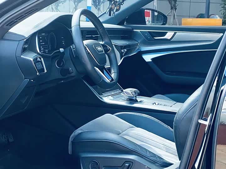 Audi A6L 2020 40 TFSI — фото 3