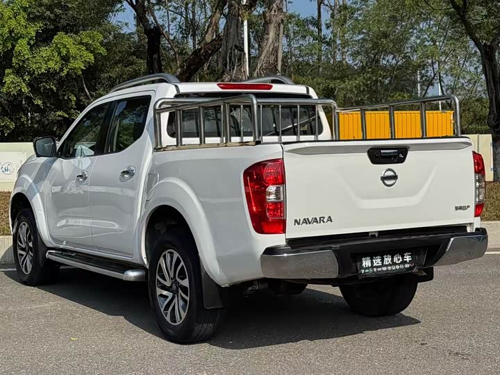 Nissan Navara — фото 6