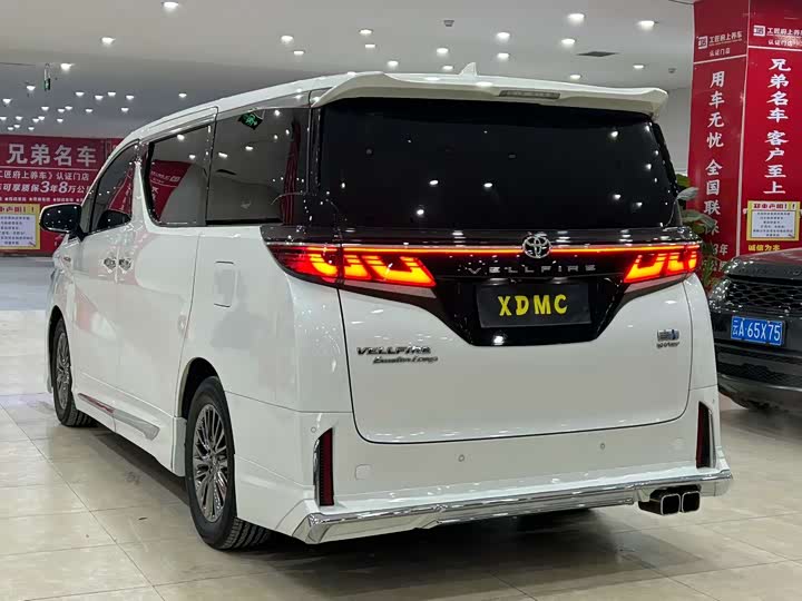Toyota Vellfire — фото 7