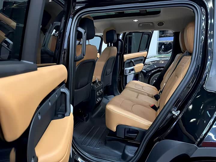 Land Rover Defender — фото 7