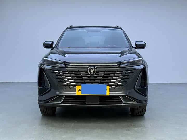 Changan CS75 PLUS 2023 1.5 T ATPremium — фото 2