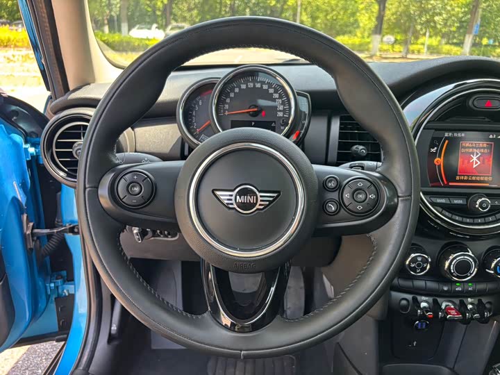MINI Hatch — фото 10