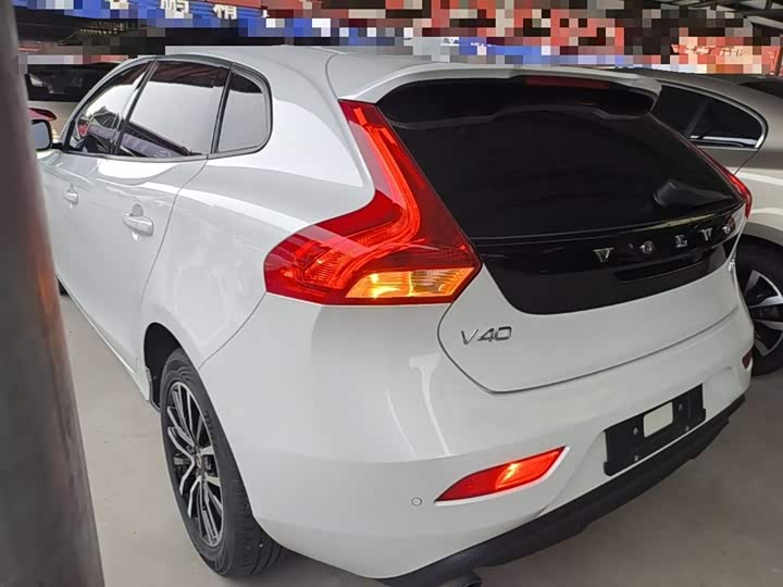 Volvo V40 2019 T 3 — фото 5