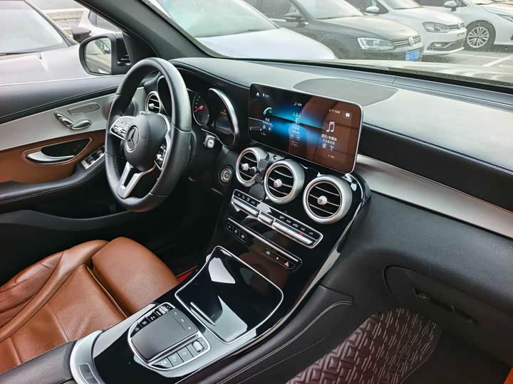 Mercedes-Benz GLC 2020 GLC 260 L 4 MATIC — фото 15