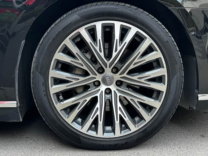 Audi A8 2019 Plus A 8 L 50 TFSI quattro Luxury — фото 5