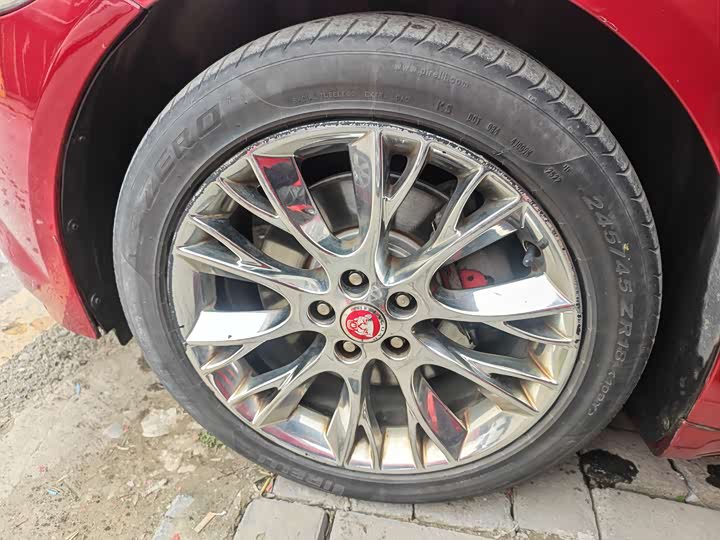 Jaguar XF 2015 XF 2.0 T — фото 13