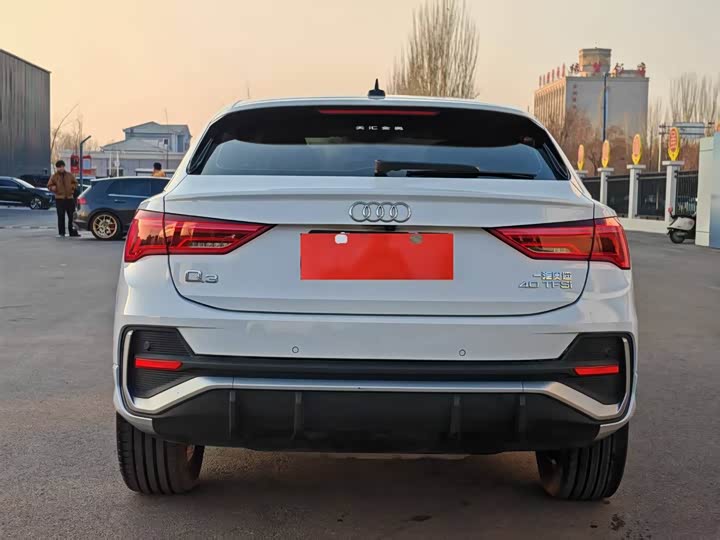 Audi Q3 Sportback 2021 40 TFSI — фото 5