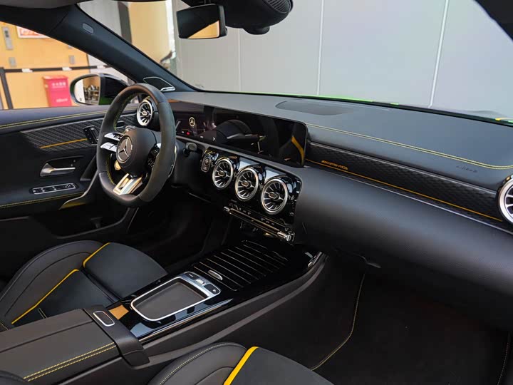 Mercedes-Benz A-Class AMG 2024 AMG A 45 S 4 MATIC+ — фото 10