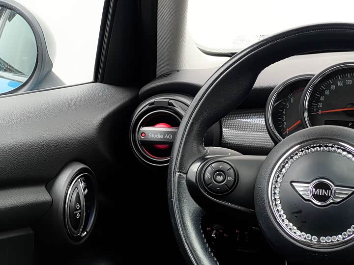 MINI Hatch — фото 17