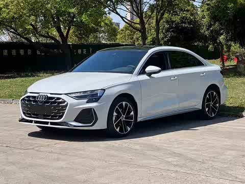 Audi A3 2025 A 3 L Limousine 35 TFSI — фото 10