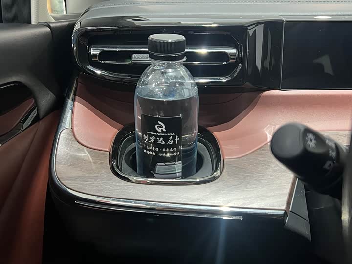 Trumpchi E8 PHEV 2024 150km MAX+ — фото 20