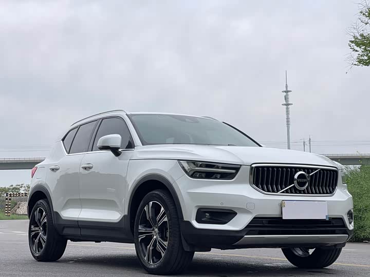 Volvo XC40 2021 T 4 WD — фото 3