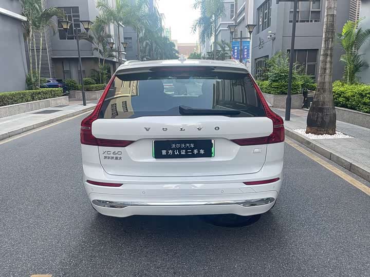 Volvo XC60 Hybrid 2025 Hybrid 4 WD — фото 11