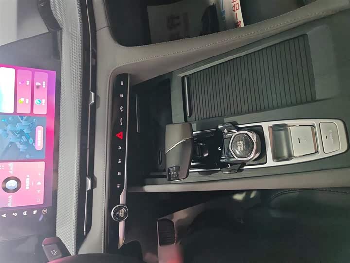 Changan CS75 PLUS 2022 1.5 T ATPremium — фото 16