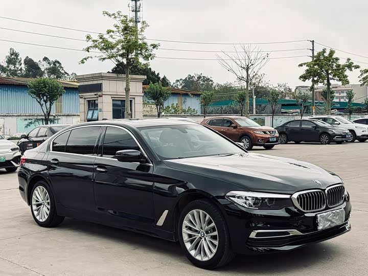 BMW 5-Series 2018 530 Li Leading — фото 3