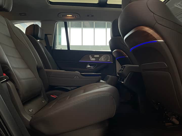 Mercedes-Benz GLS 2023 GLS 450 4 MATIC Luxury — фото 23