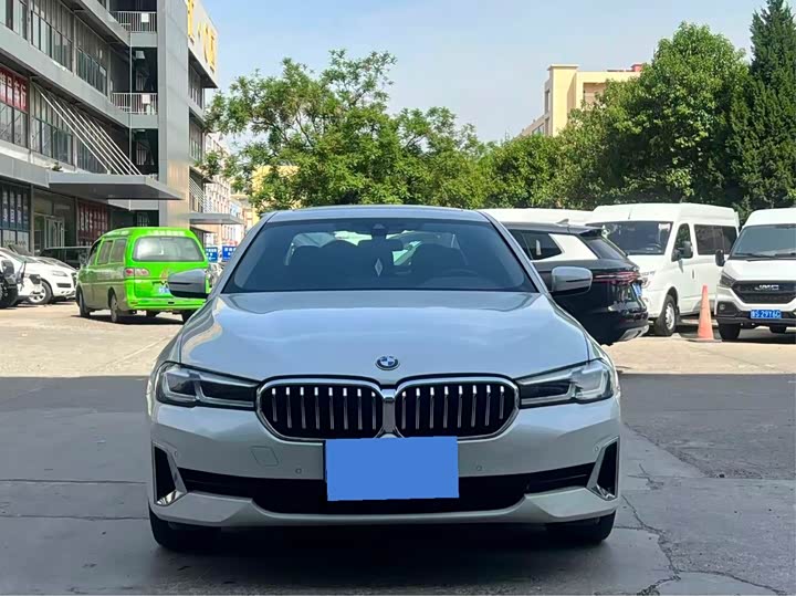 BMW 5 Series 525Li люкс-пакет — фото 2