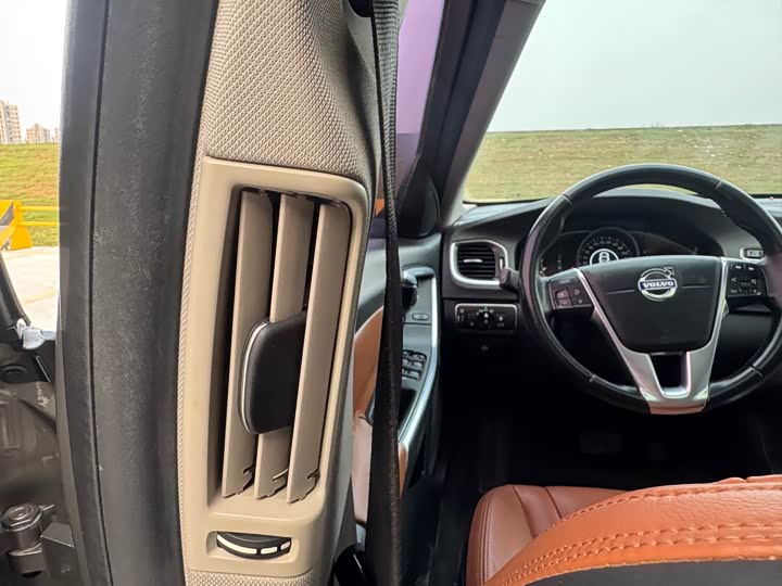 Volvo S60 2015 S 60 L 2.0 T — фото 19